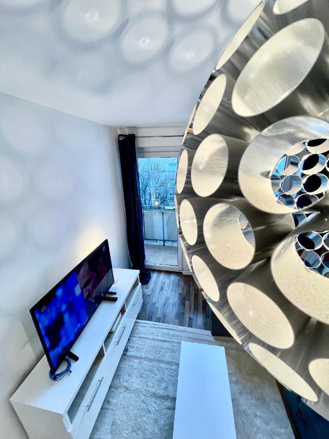 Appartement Decor 2 Metro Fast Wifi 55'Tv Netflix Hbo Cozy à Varsovie Extérieur photo